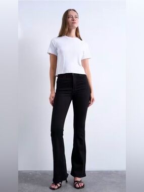 Topshop High-Rise Black Jamie Flare Jeans - Sleek Women's Denim